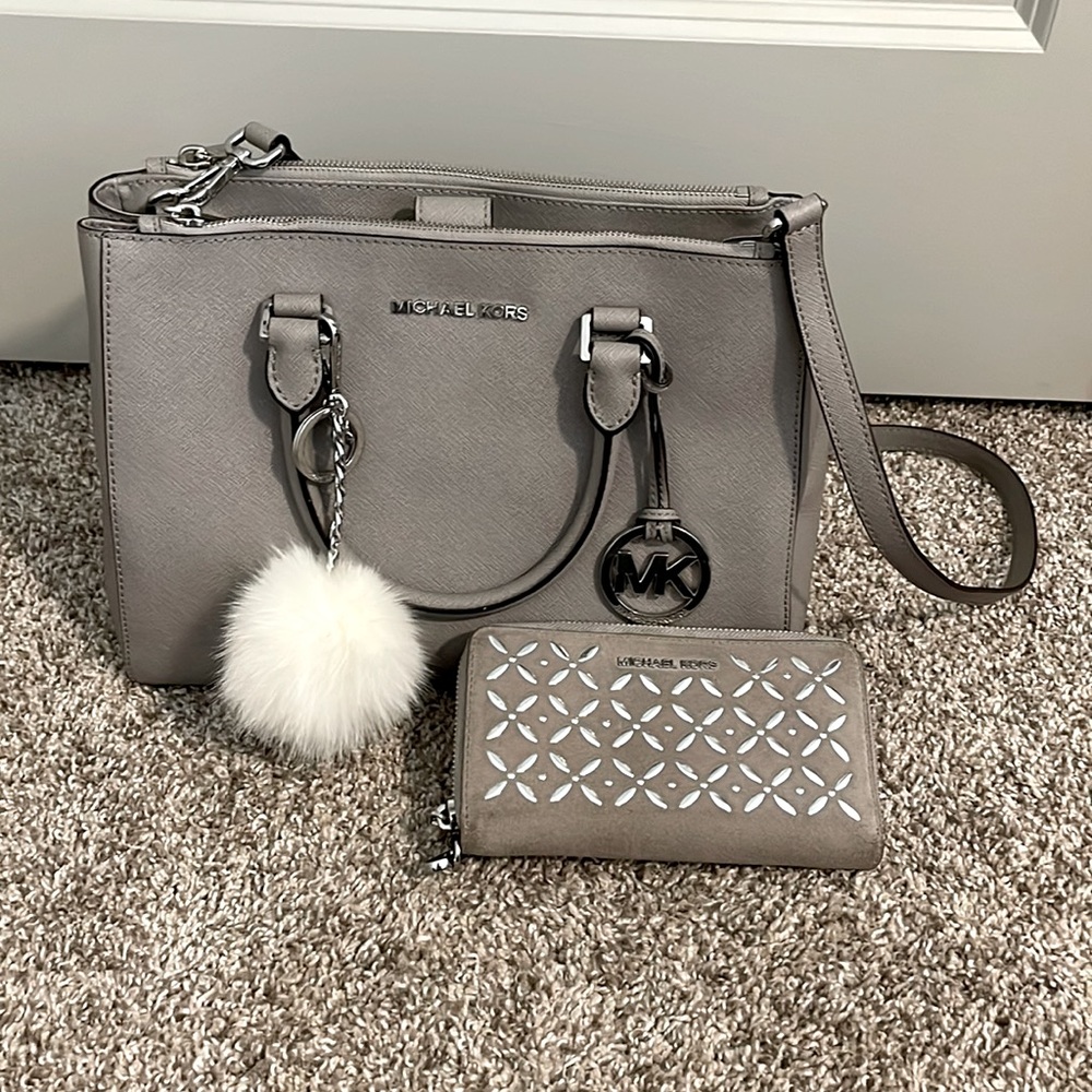 Michael Kors purse and wallet set
